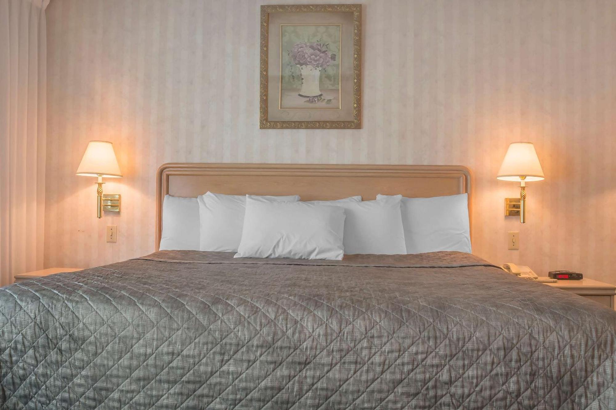 Rodeway Inn Fallsview Niagara Falls Ngoại thất bức ảnh